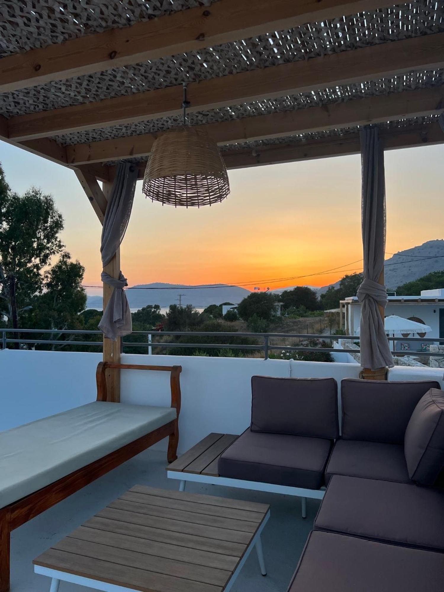 Milos Villas Complex Pefki Exteriör bild