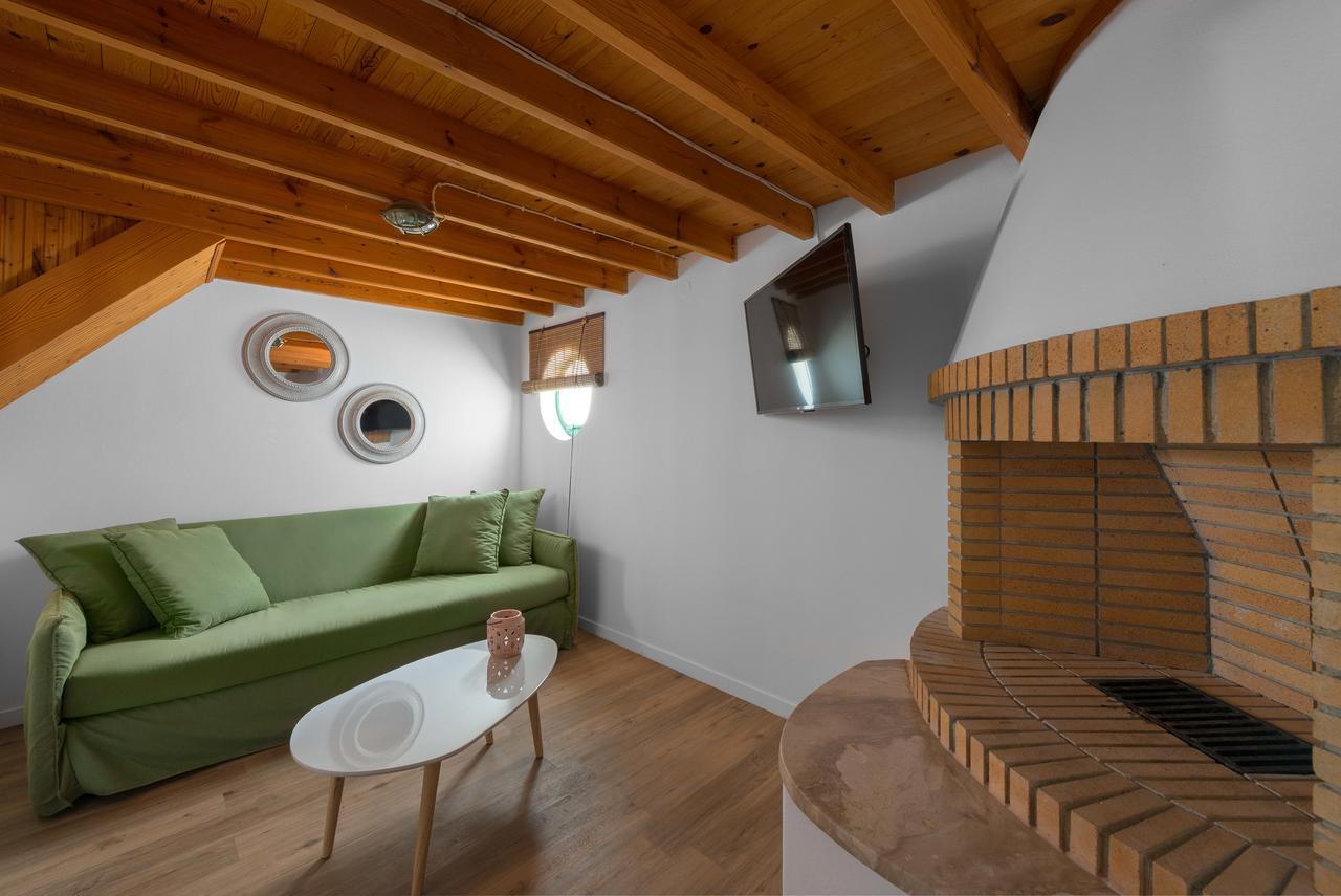 Milos Villas Complex Pefki Exteriör bild